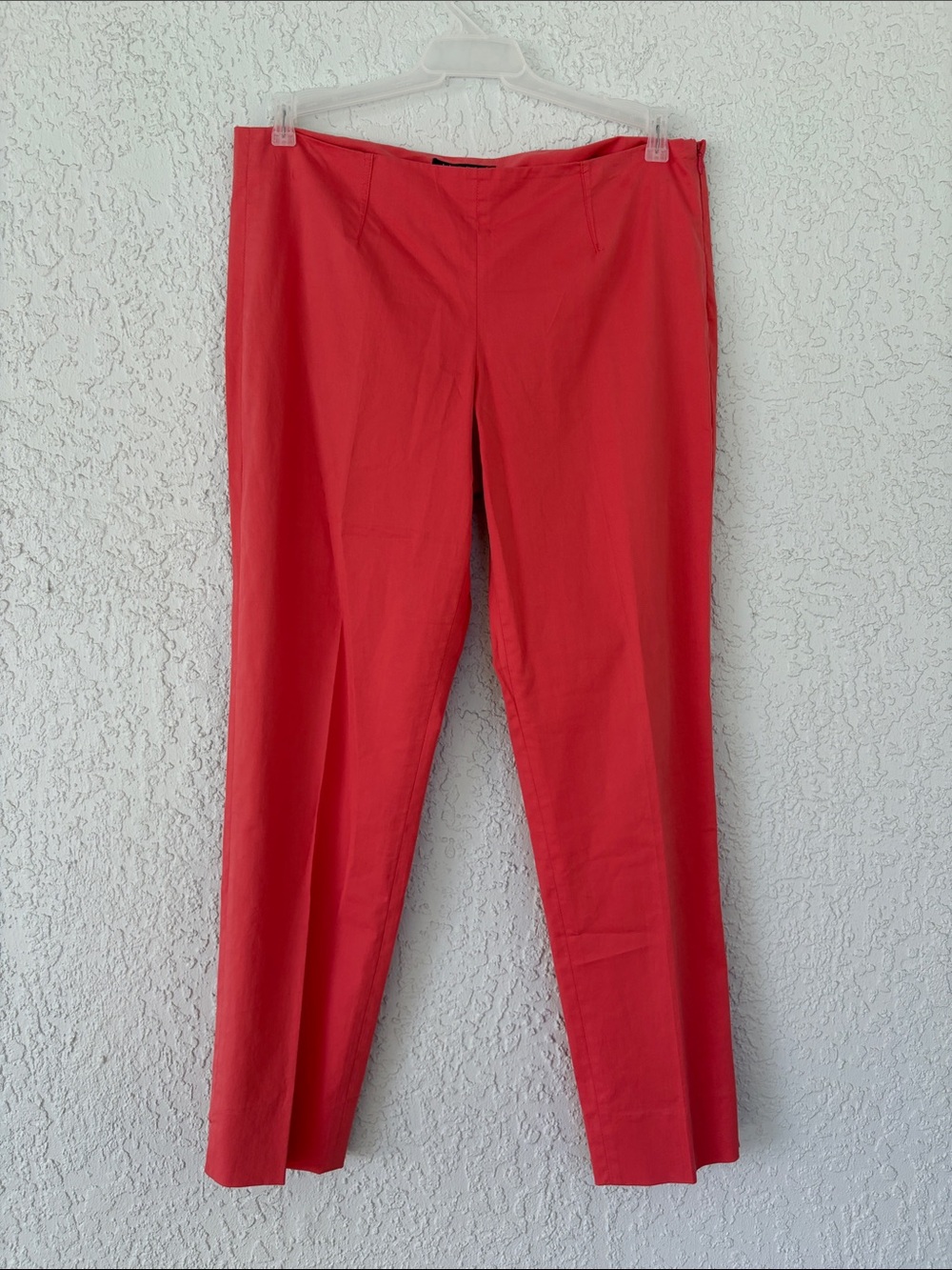 Theory lightweight salmon pint pants size 10